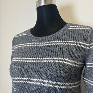 Gray & White Textured Stripe Sweater (Size M)